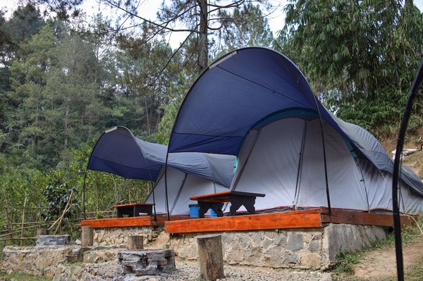 Est-il possible de faire du camping sauvage dans l'Hérault ?