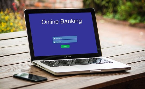 Ouvrir un compte bancaire en ligne sans justificatif : les étapes essentielles