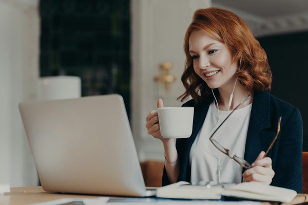 Avis studi : pourquoi cette plateforme est-elle si populaire ?